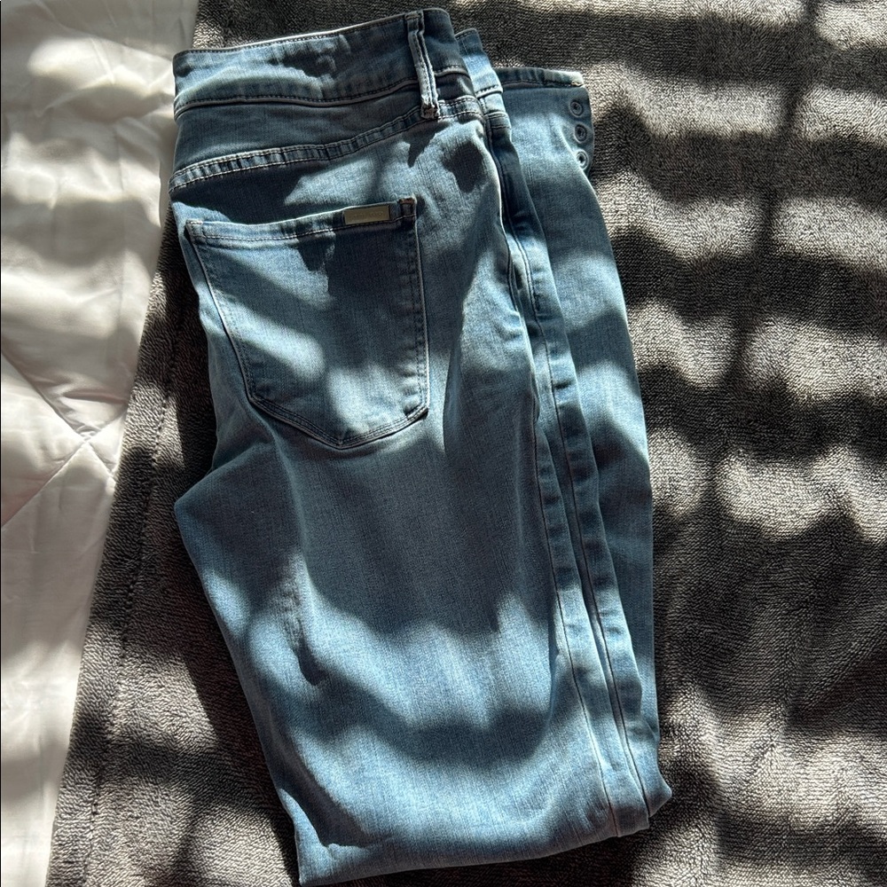 Stylish Light Blue Skinny Jeans
